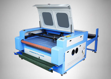 Automatic  LCD Touch  C02 Laser Cutter For Fabric And Garment Industry  With 1 Year Warranty