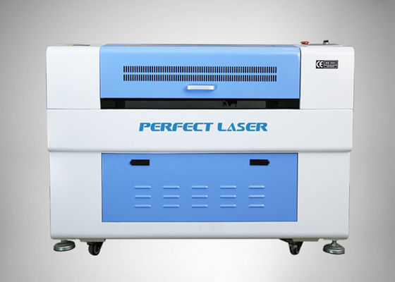 Economic CO2 Laser Cutting Machine , Laser Cutter And Engraver Machine